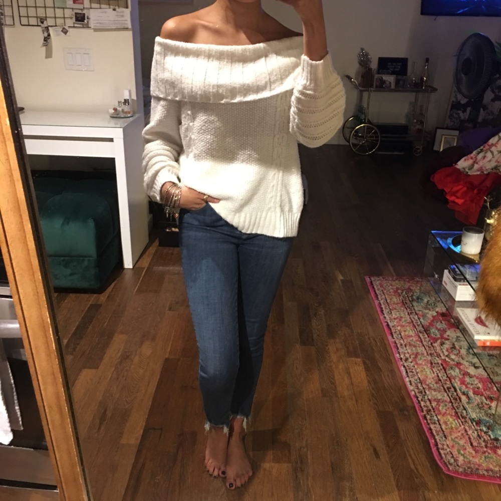 FashionNova off-the-shoulder sweater